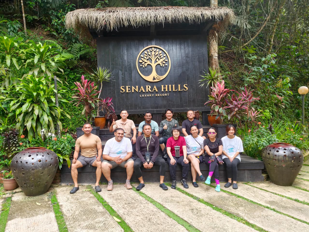 Group photo at Senara Hills